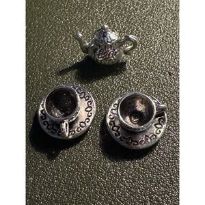 Dollhouse Miniature  Silver Tone Tea Pot With‎ 2 Tea Cups